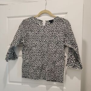Ann Taylor Green, Black and White Patterned Women's Top 6 petite